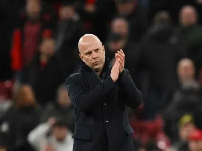 Arne Slot thừa nhận sự thật phũ phàng: Không thể chặn tin đồn sa thải nếu Liverpool không vô địch