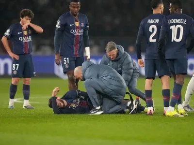 PSG chao đảo: Kvaratskhelia gãy chân, Luis Enrique thất thần sau trận hòa định mệnh