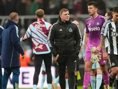 Eddie Howe thừa nhận thất bại: ‘Tôi chưa làm đủ tốt’ sau cú sốc của Newcastle