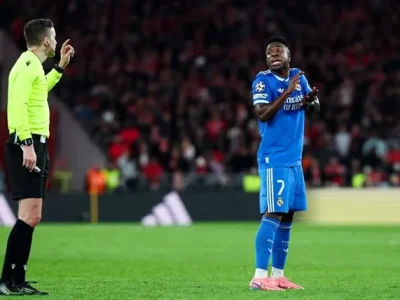 Thierry Henry bức xúc: ‘Tôi từng bị phân biệt chủng tộc như Vinicius, cảm thấy cô đơn’