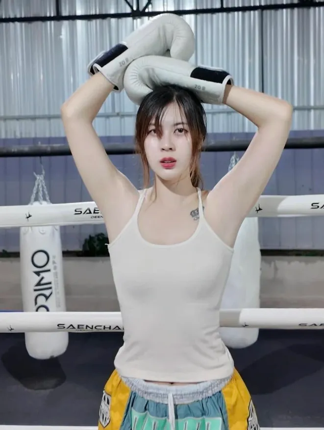 Mỹ nhân người Thái mê Đình Bắc, Trung Kiên gây chú ý khi đến Việt Nam 3