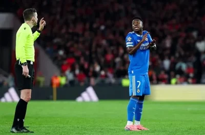 Thierry Henry bức xúc: 'Tôi từng bị phân biệt chủng tộc như Vinicius, cảm thấy cô đơn' 1